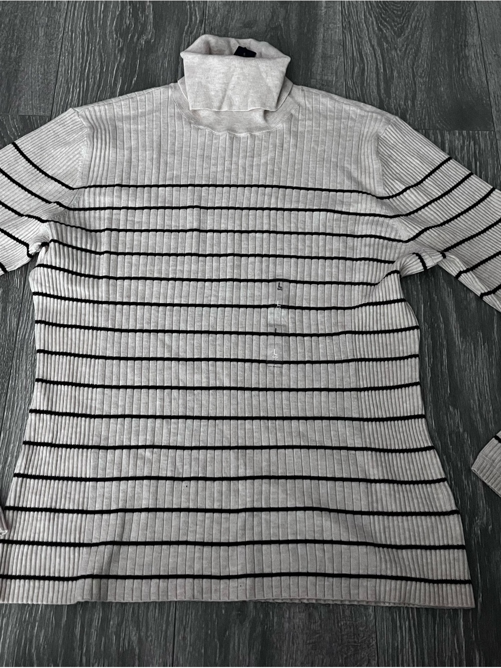 Light cream Turtleneck Sweater with Stripes size large